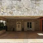 Karlo, Heated Pool, Private Parking *